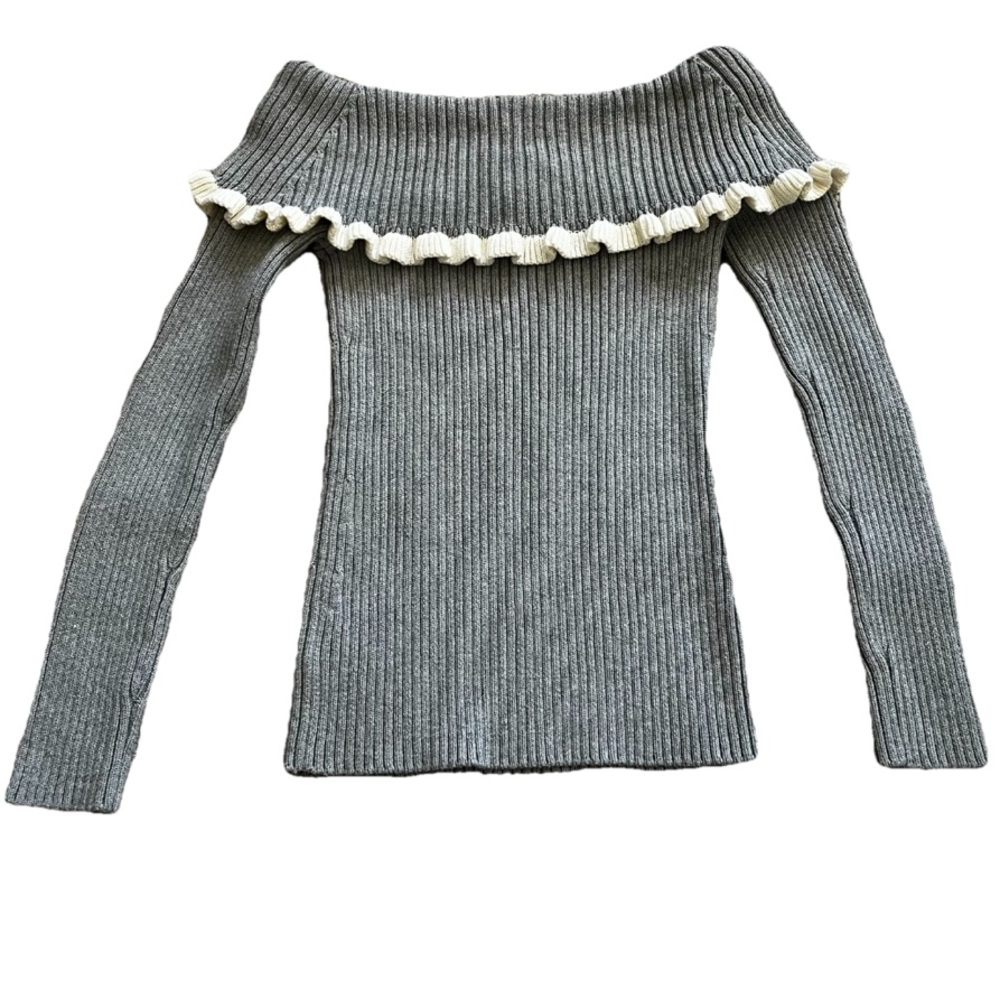 INTERMIX Gray Off-Shoulder Sweater w/ Cream Trim Feminine Dainty Size Small - Picture 2 of 8